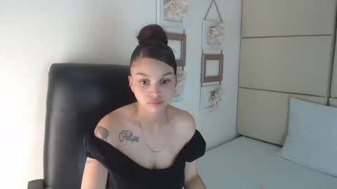 Snapshot of rossi_baker chatting on February 2025 10:20:01 PM Rossi online show from February 2025 10:20:01 PM