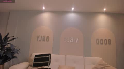 Snapshot of rossirivers chatting on January 2026 05:40:01 PM Rossie Rivers online show from January 2026 05:40:01 PM