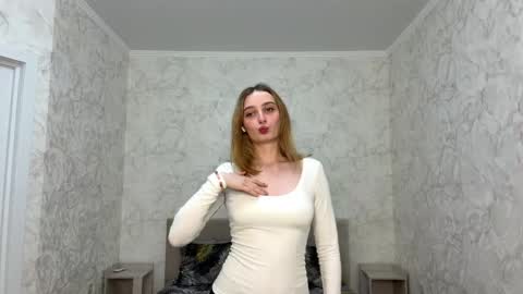 Snapshot of rossylume chatting on May 2026 05:41:01 PM Alice online show from May 2026 05:41:01 PM