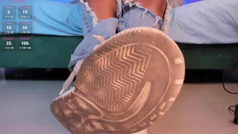 rosyejones online show from October 2025 02:55:02 AM