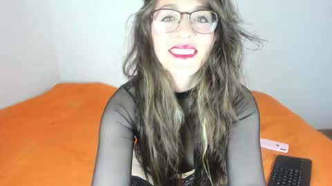 Snapshot of rosyluvv chatting on September 2025 07:51:02 PM  Rosie  online show from September 2025 07:51:02 PM