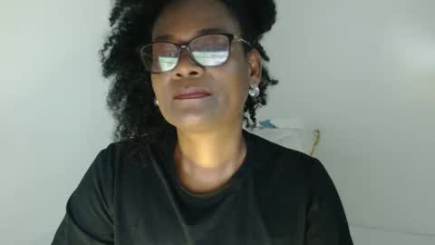 luxa online show from February 2026 11:47:02 AM