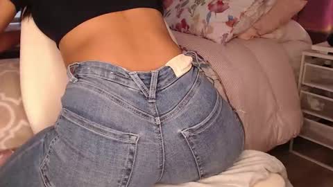 Rouss marie henao  online show from March 2026 12:03:01 AM