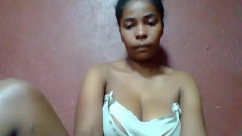 rovaelyah online show from April 2026 02:44:01 AM