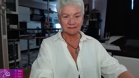 Roxana online show from June 2026 02:37:02 PM