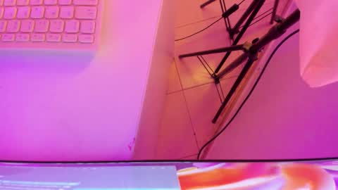 Roxane online show from February 2026 03:22:02 AM