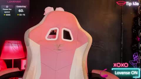 Roxane  online show from March 2025 10:09:01 AM