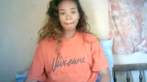 roxanne_98 online show from December 2024 04:46:01 AM