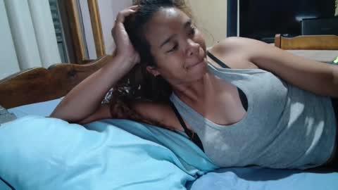 roxanne_98 online show from March 2026 01:54:01 AM