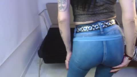 Roxanne online show from February 2026 08:18:02 PM