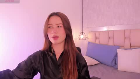 Roxie  online show from February 2025 10:36:02 PM