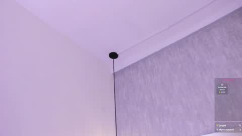 Snapshot of roxie_summers chatting on May 2026 07:33:01 PM Roxie online show from May 2026 07:33:01 PM
