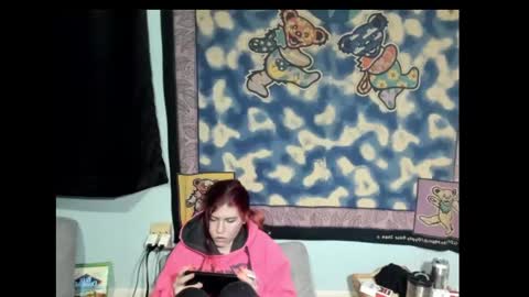 roxihazeleyes online show from March 2025 08:00:01 AM