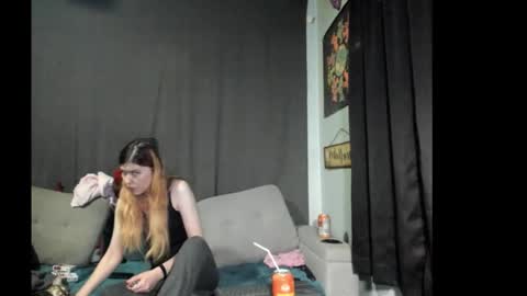 roxihazeleyes online show from November 2025 11:10:01 PM