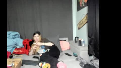 roxihazeleyes online show from February 2026 07:25:01 AM