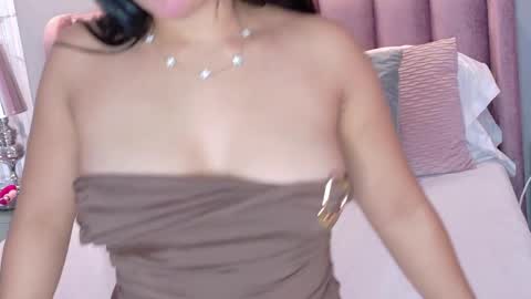 Roxi online show from May 2026 01:40:02 PM