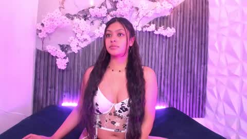 Roxxane online show from January 2026 03:45:02 AM