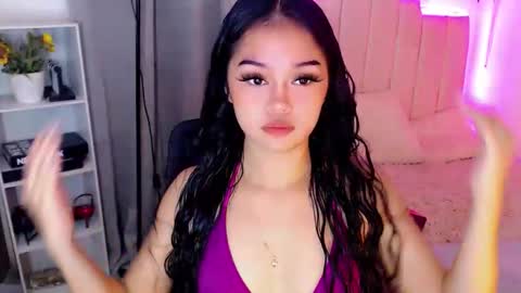 roxxy_blossom online show from November 2025 05:28:02 AM