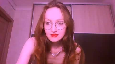 Snapshot of roxxywharton chatting on June 2026 12:00:01 PM Roxxy Wharton online show from June 2026 12:00:01 PM