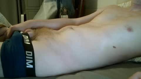 Snapshot of roxy403963 chatting on December 2024 05:05:01 PM roxy403963 online show from December 2024 05:05:01 PM