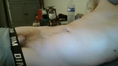 Snapshot of roxy403963 chatting on February 2025 08:43:02 PM roxy403963 online show from February 2025 08:43:02 PM