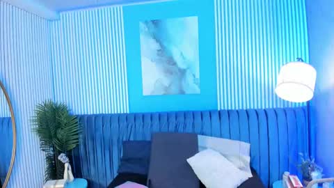 Roxy hell online show from October 2025 12:06:01 PM