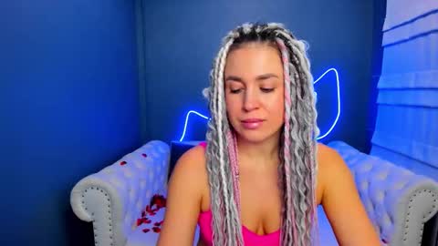 Roxy online show from December 2025 01:33:02 AM