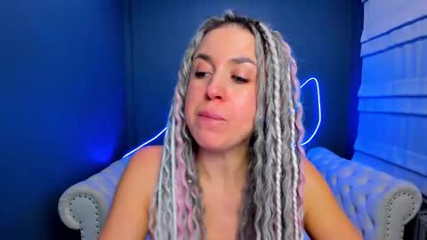 Roxy online show from January 2026 01:55:02 AM