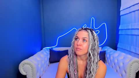 Snapshot of roxy_mars chatting on February 2026 02:21:02 AM Roxy online show from February 2026 02:21:02 AM