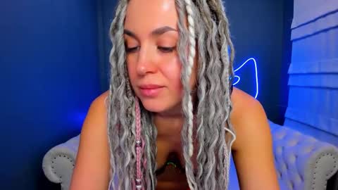 Snapshot of roxy_mars chatting on February 2026 02:05:01 AM Roxy online show from February 2026 02:05:01 AM