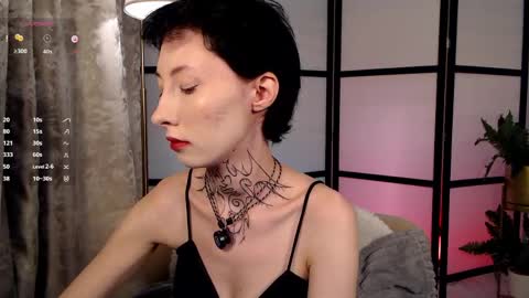 Snapshot of roxy_morrison_x chatting on May 2026 03:37:02 AM roxanne online show from May 2026 03:37:02 AM