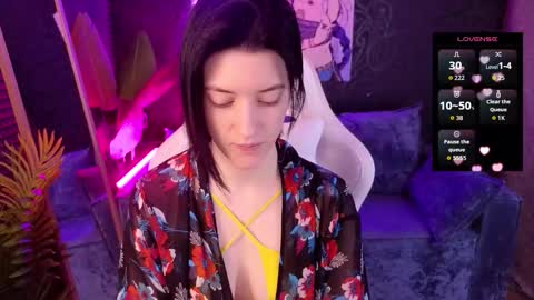 roxy_riot_ online show from December 2025 01:33:02 AM