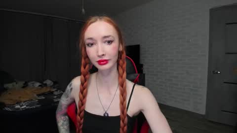 Roxy online show from October 2025 07:09:02 PM