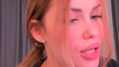 Roxy follow me online show from February 2025 05:29:01 PM