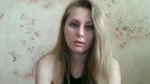 roxyfox18x01 online show from April 2026 08:04:02 AM