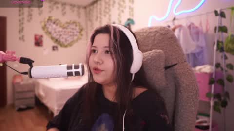 roxysuh online show from April 2026 07:41:01 AM