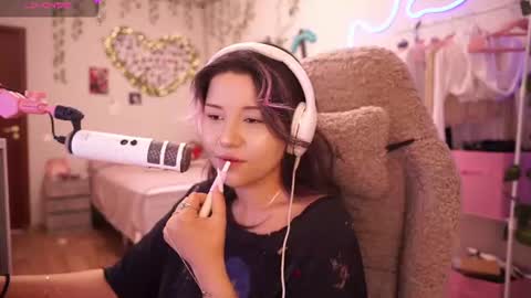 Snapshot of roxysuh chatting on July 2026 09:01:01 AM roxysuh online show from July 2026 09:01:01 AM