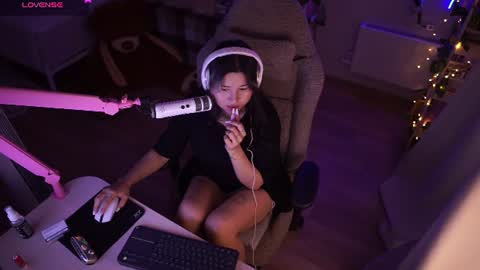 Snapshot of roxysuh chatting on July 2026 09:30:02 AM roxysuh online show from July 2026 09:30:02 AM