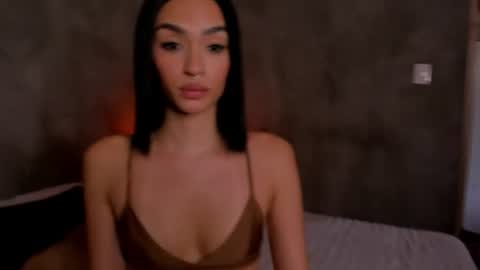 Snapshot of roxyy_x chatting on July 2026 09:19:01 PM val online show from July 2026 09:19:01 PM