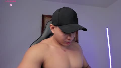 Snapshot of roy__constance chatting on July 2026 02:55:01 AM Roy Constance online show from July 2026 02:55:01 AM