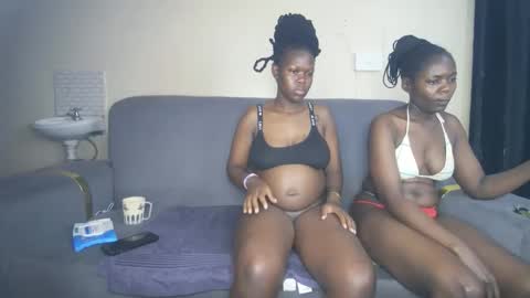 Snapshot of royal_charm chatting on March 2026 02:52:01 PM royal_charm online show from March 2026 02:52:01 PM