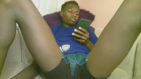 Snapshot of royalty254 chatting on May 2026 06:19:02 AM royalty254 online show from May 2026 06:19:02 AM