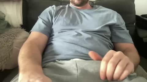 roythegil online show from November 2025 05:15:02 PM