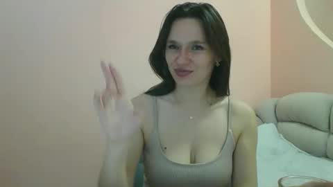 Roza05x online show from October 2025 09:11:01 PM