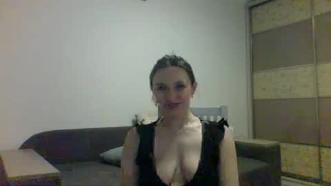 Roza05x online show from April 2026 07:58:02 PM