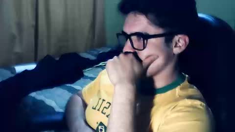 Snapshot of rpaulo25 chatting on September 2025 04:05:01 AM rpaulo25 online show from September 2025 04:05:01 AM