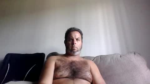 rubbingoneout714 online show from October 2025 06:45:02 PM