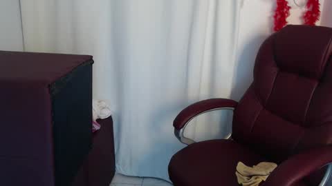 Snapshot of rubi_halliwey chatting on February 2026 07:51:01 AM Rubi online show from February 2026 07:51:01 AM