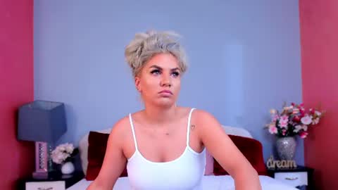 Snapshot of rubyblush chatting on June 2026 04:00:02 AM Ruby online show from June 2026 04:00:02 AM