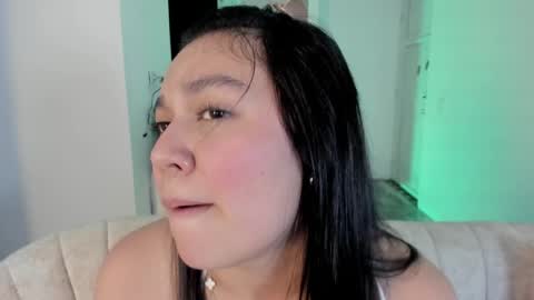 Snapshot of rubyhlowe chatting on April 2026 03:32:01 AM RUBY online show from April 2026 03:32:01 AM